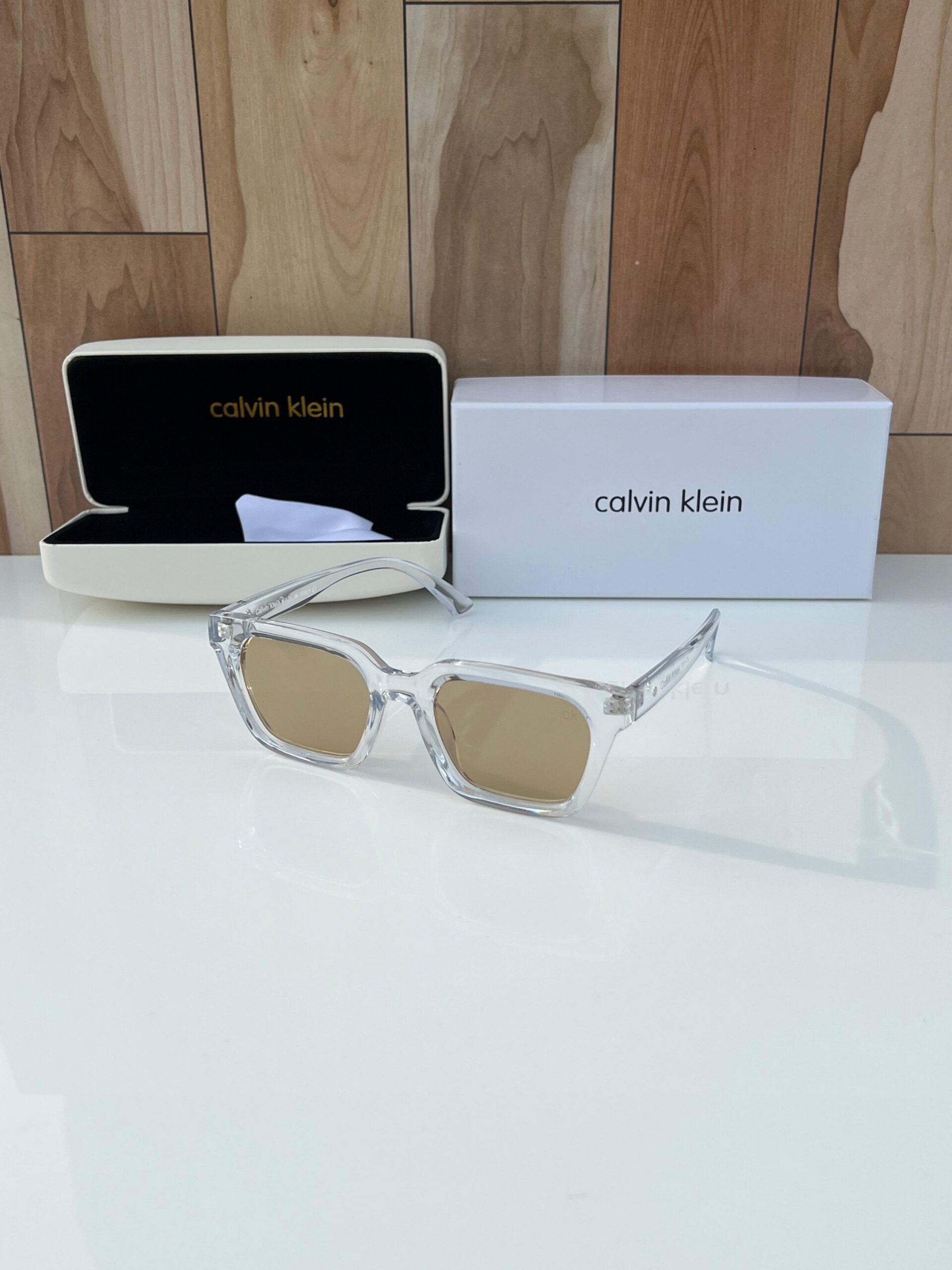 Calvin klein Y07 Transparent brown